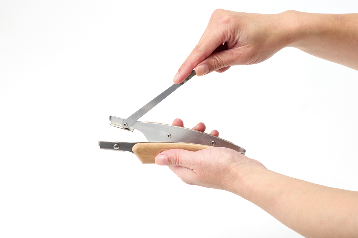 たためるトング25