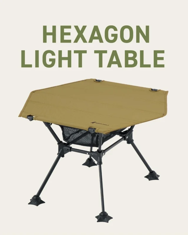 .

軽くてしっかり安定！🙌
【ヘキサライトテーブル】

生地天板×ジュラルミンフレームで、
軽量＆持ち運びラクラク！

天面は張りがあり安定感もばっちり！
ローチェアとの組み合わせがちょうどよいテーブルです

下には便利な網棚付き
ふちがあり物が落ちにくく、テーブルまわりもすっきり✨

落ち着いたベージュカラーで、
インテリアにもなじむデザインに🛋️

シーンを選ばず使いやすい一台です！🦅

ーーーーーーーーーーーーーーーーーーーーー

2026年新商品 
NE20030 ヘキサライトテーブル ￥7,150（税込）

●生地天板とジュラルミンフレームの軽量仕様
●小物が収納できる網棚付き
●組み立て簡単、収納コンパクト

ーーーーーーーーーーーーーーーーーーーーー

#northeagle #ノースイーグル #キャンプ #キャンプ飯 #キャンプギア #アウトドア #アウトドア好き #アウトドア好きな人と繋がりたい #ノースイーグルテント #テント #焚火 #焚火台 #焚火が好き #焚き火 #コスパ #コスパアウトドアギア #ファミリーキャンプ #ソロキャン #ソロキャンプ #グランピング　#デイキャンプ #北海道 #北海道企業 #北海道が好き #アウトドア用品 #キャンプ道具 #キャンプ用品 #ローテーブル #アウトドアテーブル